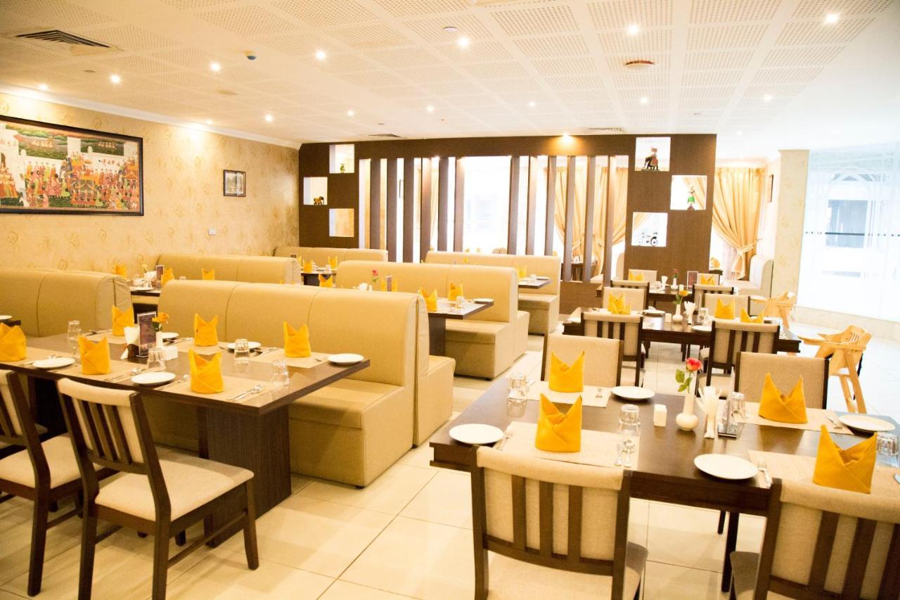 The Castle Premium Hotel Doha Buitenkant foto