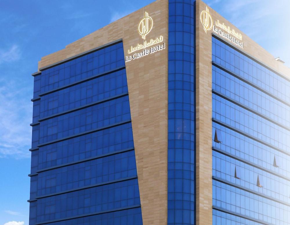 The Castle Premium Hotel Doha Buitenkant foto