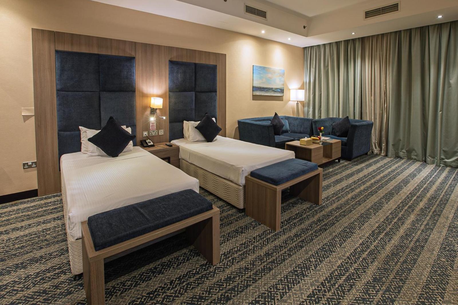 The Castle Premium Hotel Doha Buitenkant foto