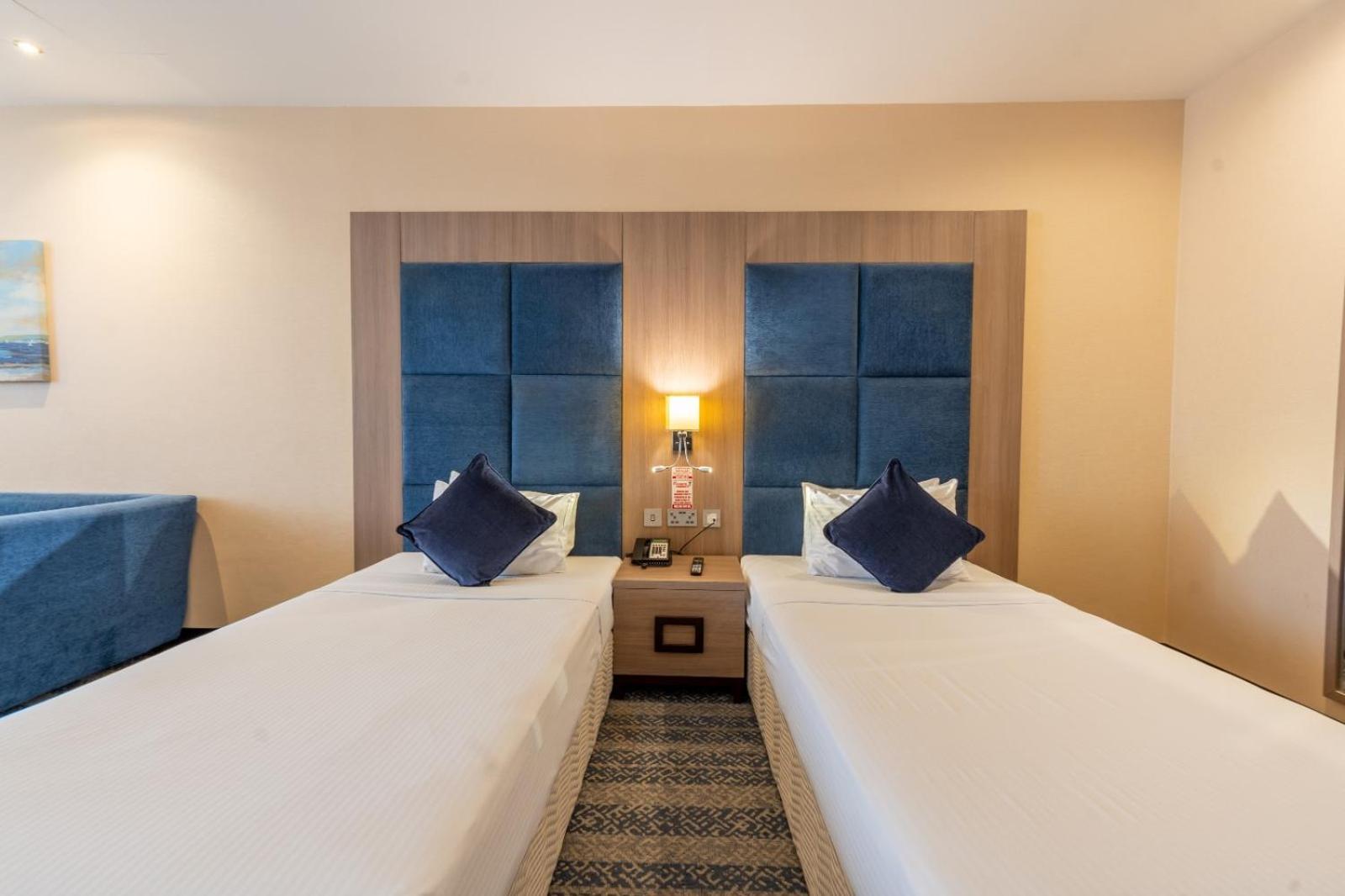 The Castle Premium Hotel Doha Buitenkant foto