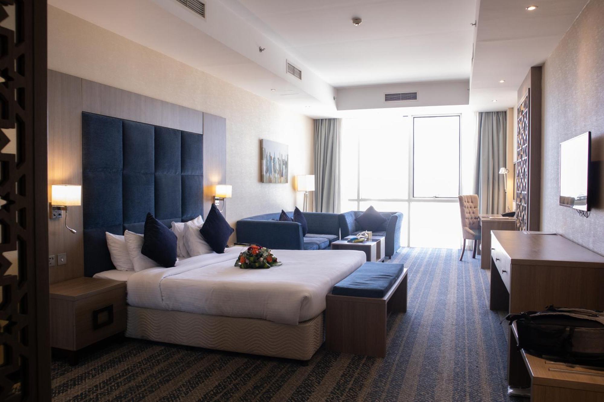 The Castle Premium Hotel Doha Buitenkant foto