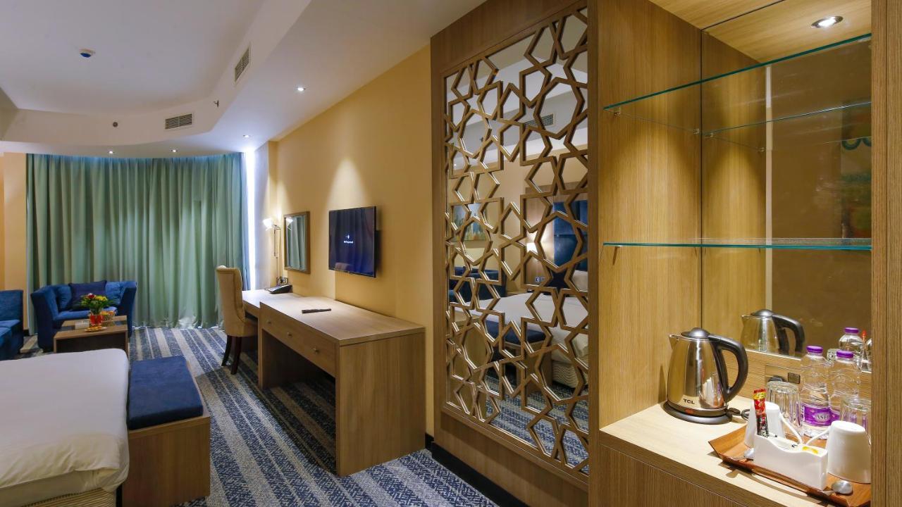 The Castle Premium Hotel Doha Buitenkant foto